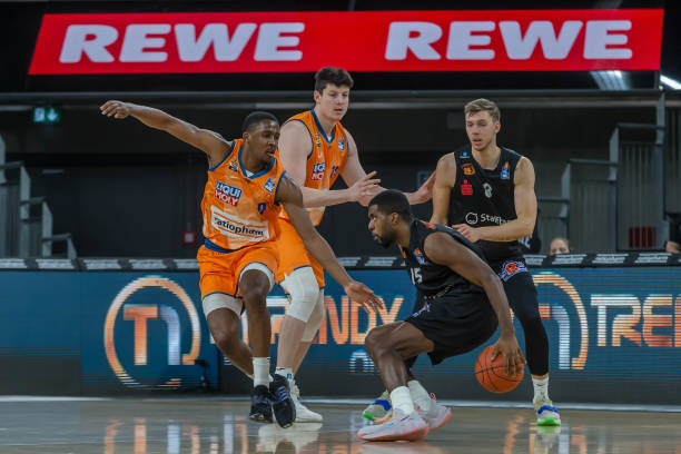 疑将成为谈 疑将成为谈