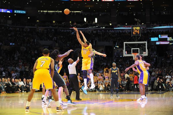 场中激烈的 场中激烈的