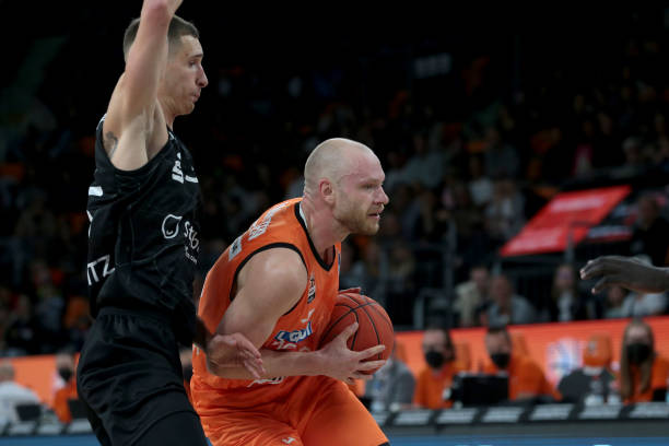 同时在竞技 同时在竞技